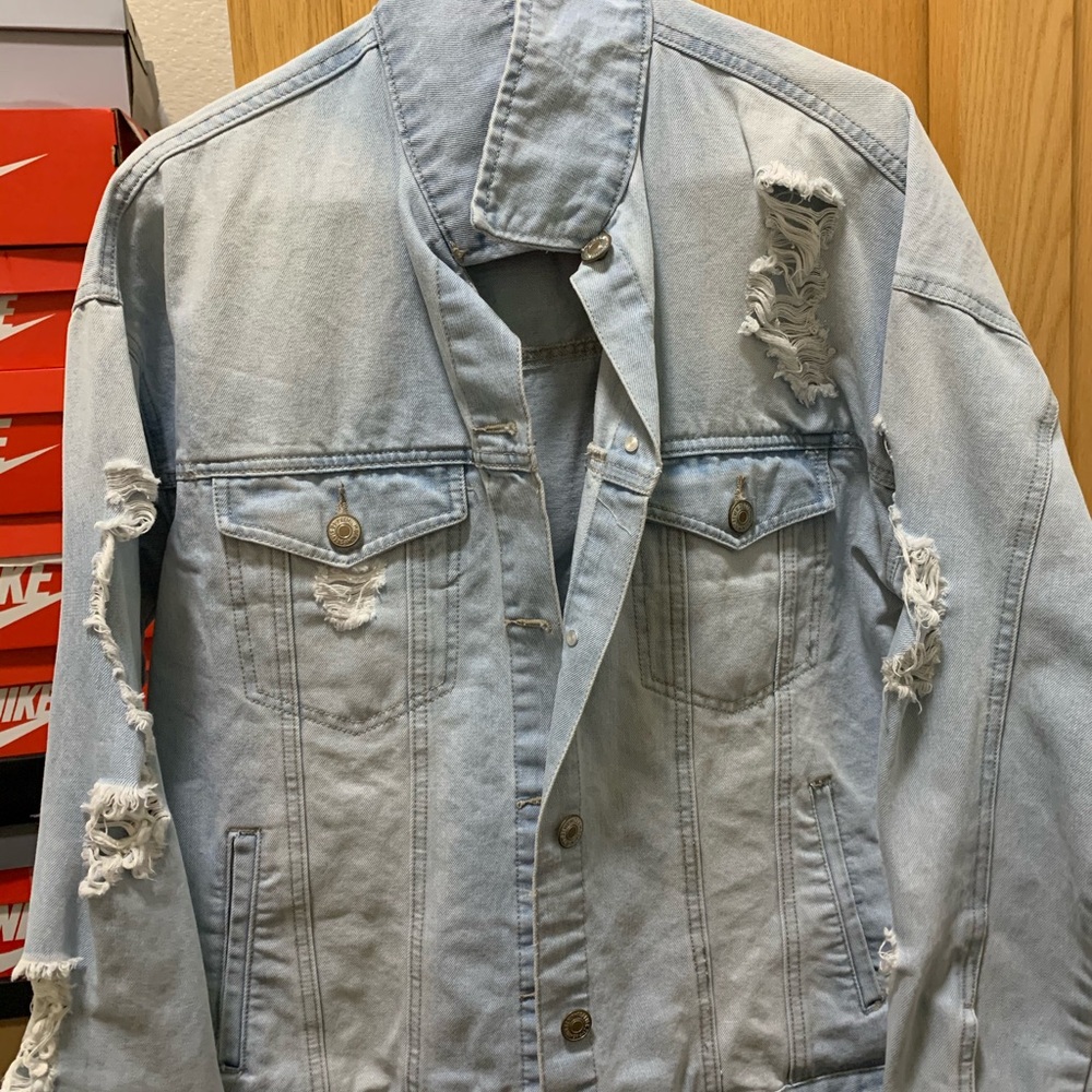 Women’s L Jean Jacket